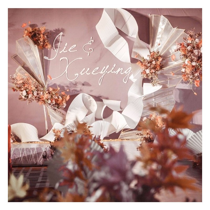 Гофрокартон рулонный,декоративный 35см х 5м, оранжевый Гофрокартон рулонный,декоративный 35см х 5м, оранжевый