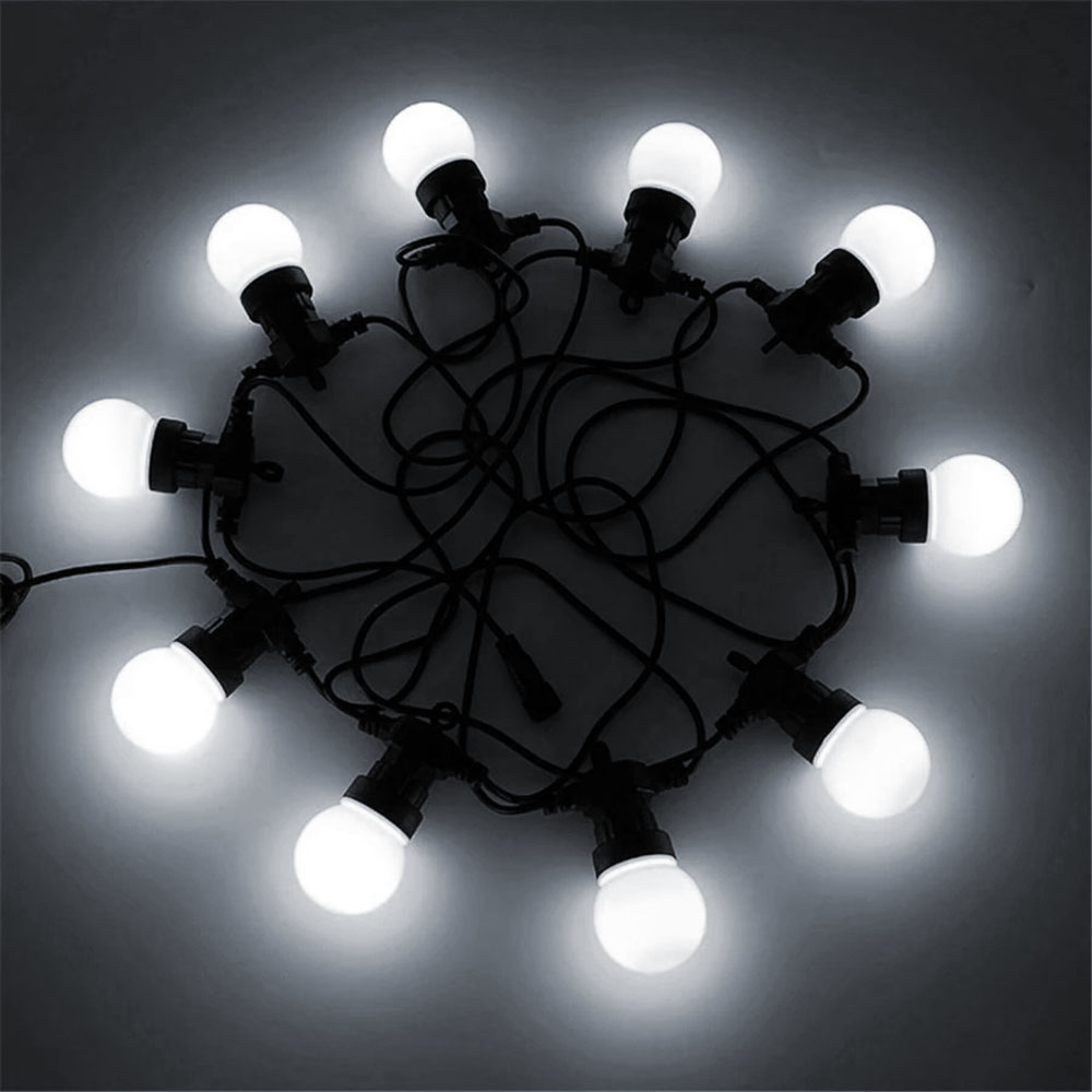 Гирлянда Патио из диодных ламп от сети 10м 5см х 20шт, белые Гирлянда Патио из диодных ламп от сети 10м 5см х 20шт, белые